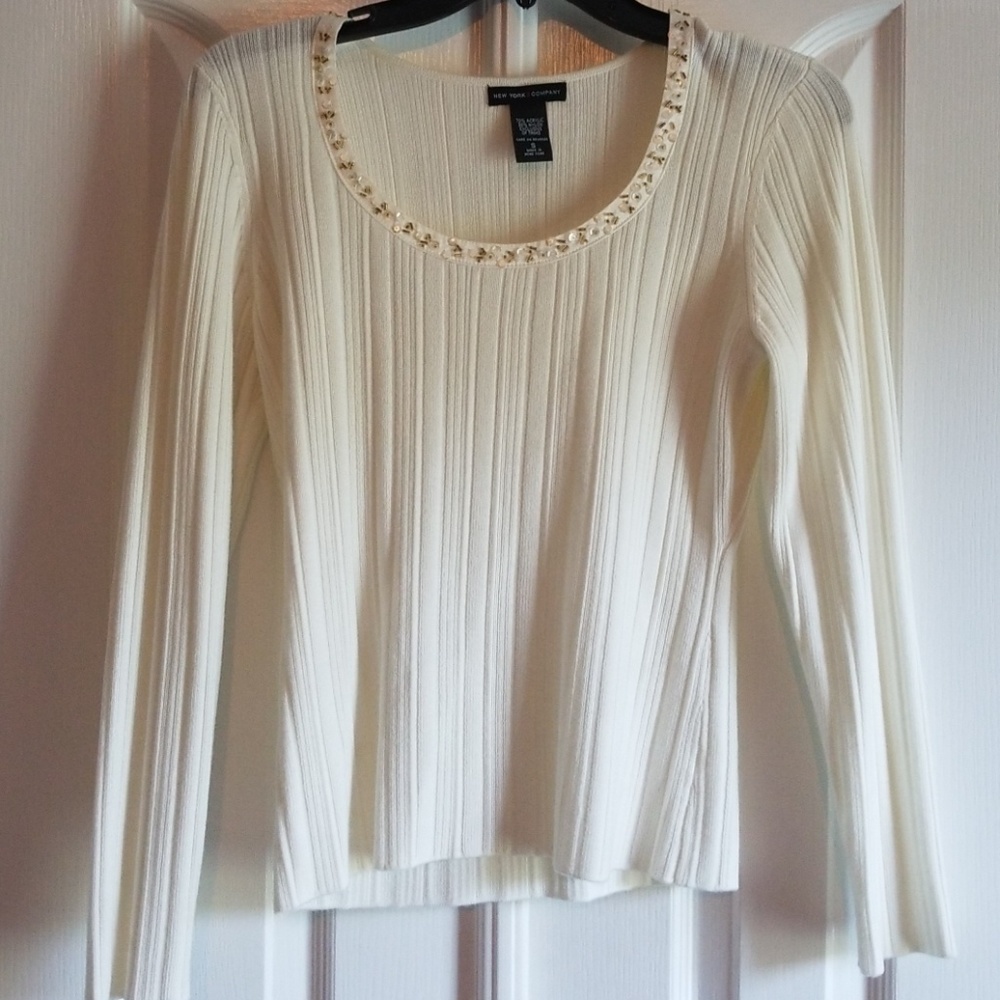 Cream sweater Ny & Co
